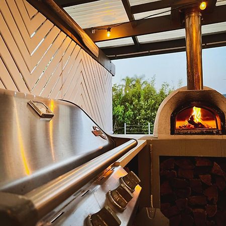 Valley View Home - 3 Bdrms, Bay Views, Woodfired Pizza Oven, Firepit พอร์ทลินคอล์น ภายนอก รูปภาพ